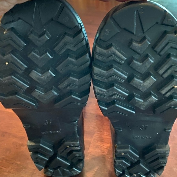 Black Asgard rain boots, size 37. (7). Good preowned condition. - Picture 4 of 5